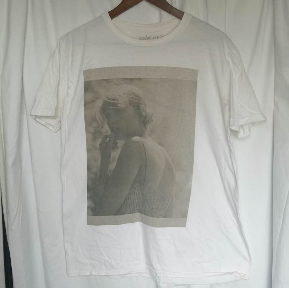 Taylor Swift Large Shirt Swifty T-shirt Tee White Back Print Teen Baddie Diva L